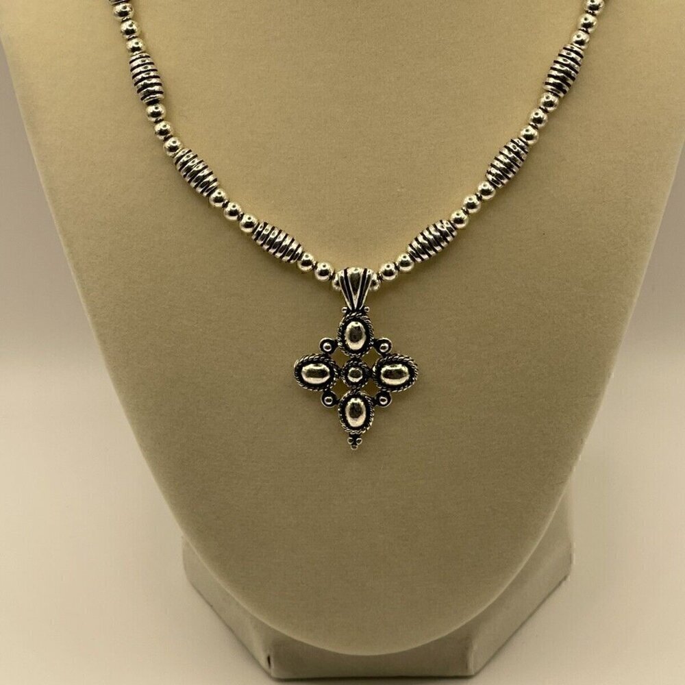 Napier Cross Pendant Vintage Beaded Silver Tone Necklace 17.5” Vtg Clean Charm - Picture 10 of 10